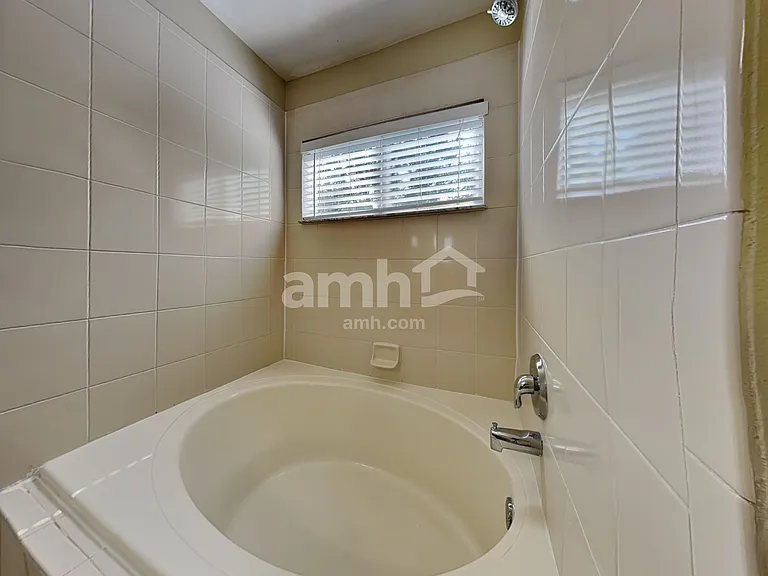 7714 Clubdale Loop — Photo 13