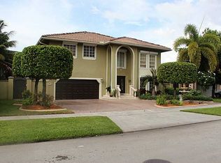 15743 SW 102nd Ln, Miami, FL 33196