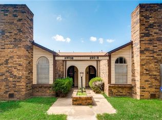 2903 Las Vegas Trl APT B, Fort Worth, TX 76116