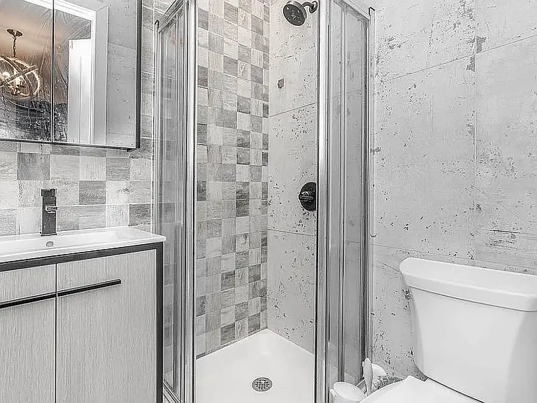 306 Linden St #2 — Photo 7