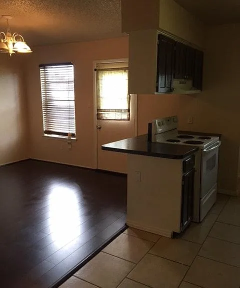 5000 Lasalle Dr — Photo 8