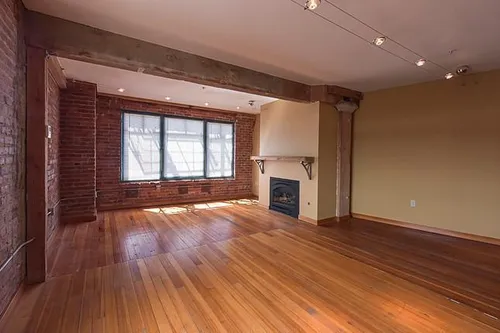 Hunt Mottet Lofts Photo 1