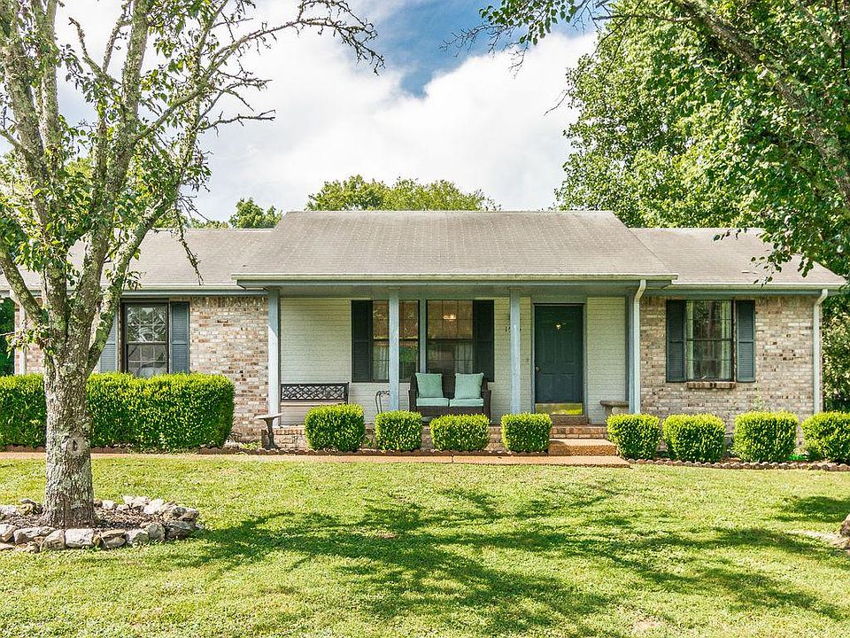 1st image of 1565 Winding Way Cir