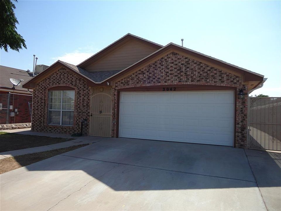 1st image of 3042 Oak Crest Cir