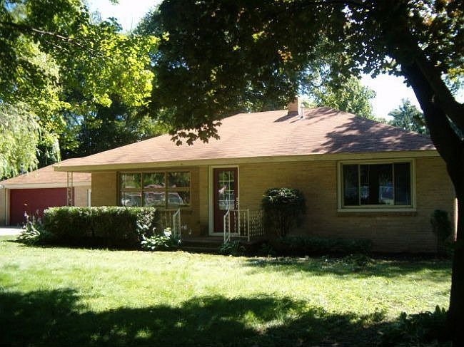 1st image of 761 S Biron Dr