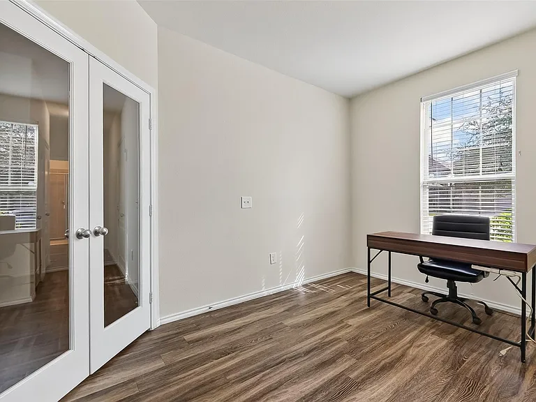 4418 Windmill Run Dr — Photo 29