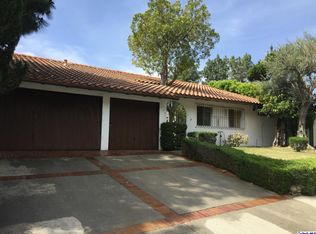 2734 Ridgepine Dr, La Crescenta, CA 91214