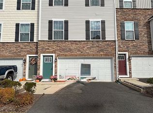 3 Peckwell St, Budd Lake, NJ 07828