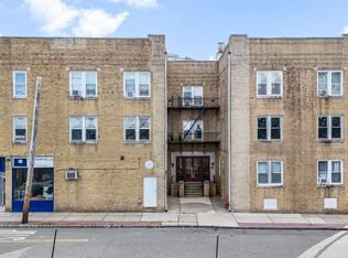 2 Washburn Pl APT 202, Caldwell, NJ 07006