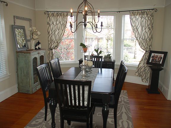 Formal Dining