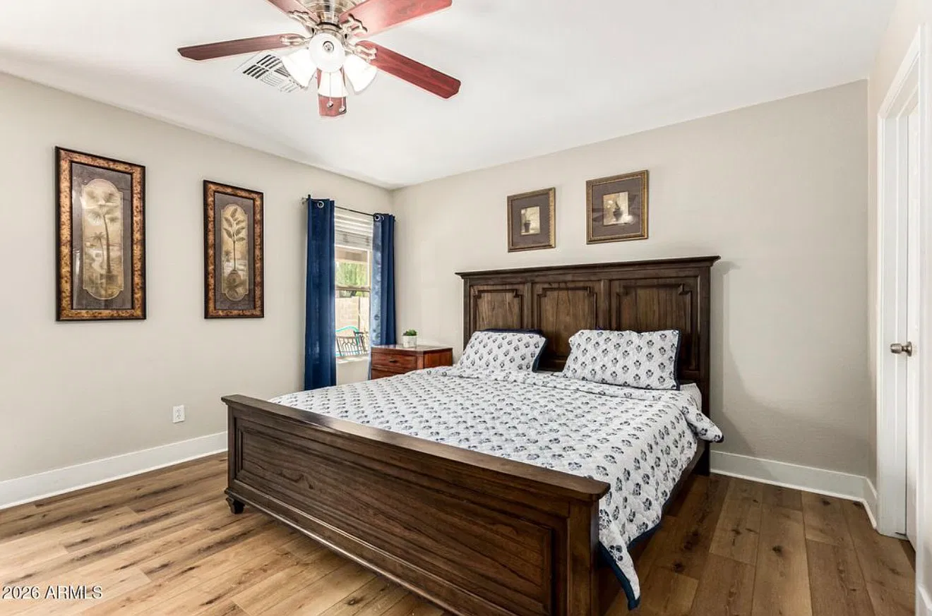 3 bed, 1341 sqft, $2,100 — Photo 4
