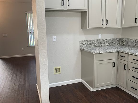 5th image of 2371 Little Aston Way