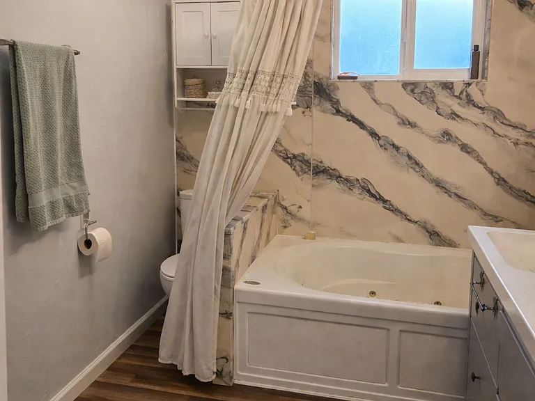 411 Whitney St — Photo 11