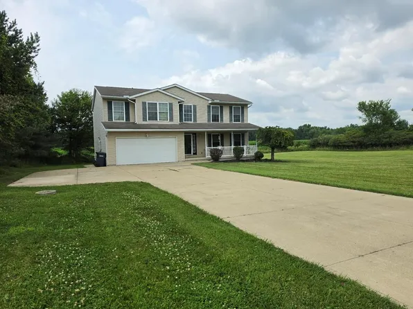 553 Lisa Ln, Willard, OH 44890