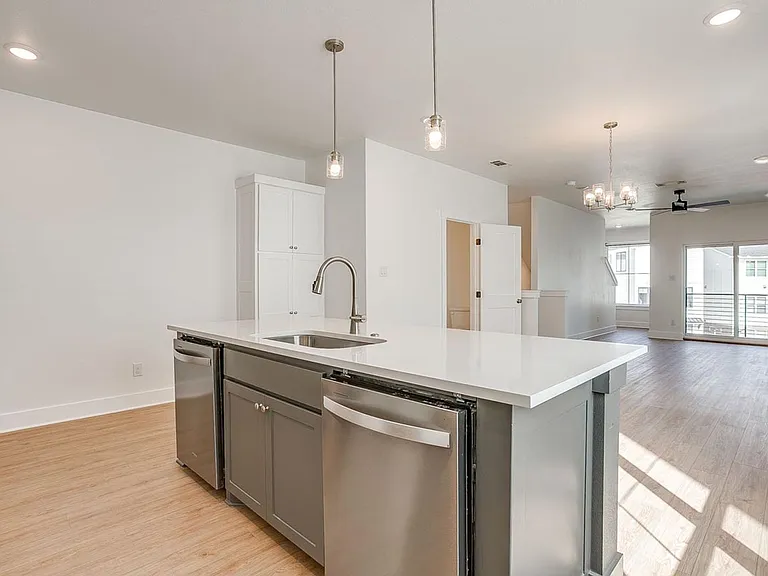 2333 Benbrook Blvd — Photo 17
