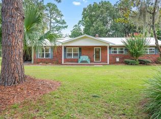 121 Cherry Ln, Brunswick, GA 31523
