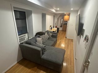 403 W 48th St #B2, New York, NY 10036