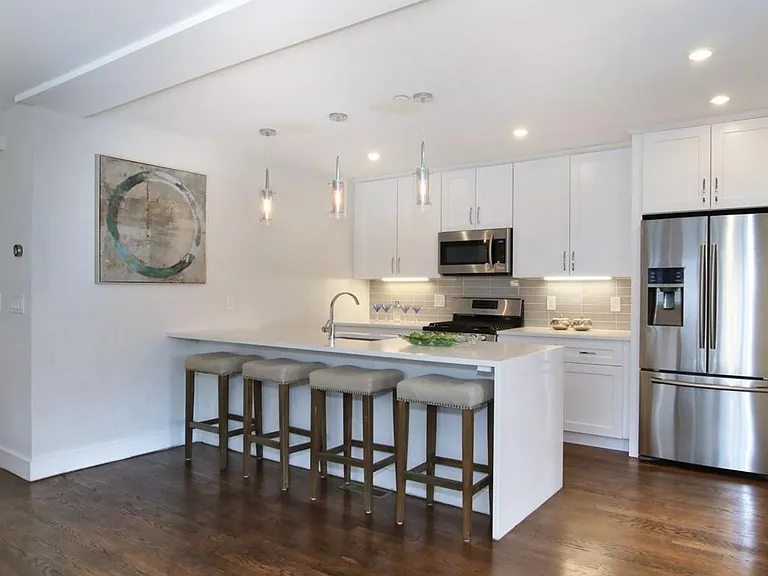 15 W Bellflower St #1 — Photo 8