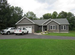 117 Bluebird Rd, Fort Edward, NY 12828