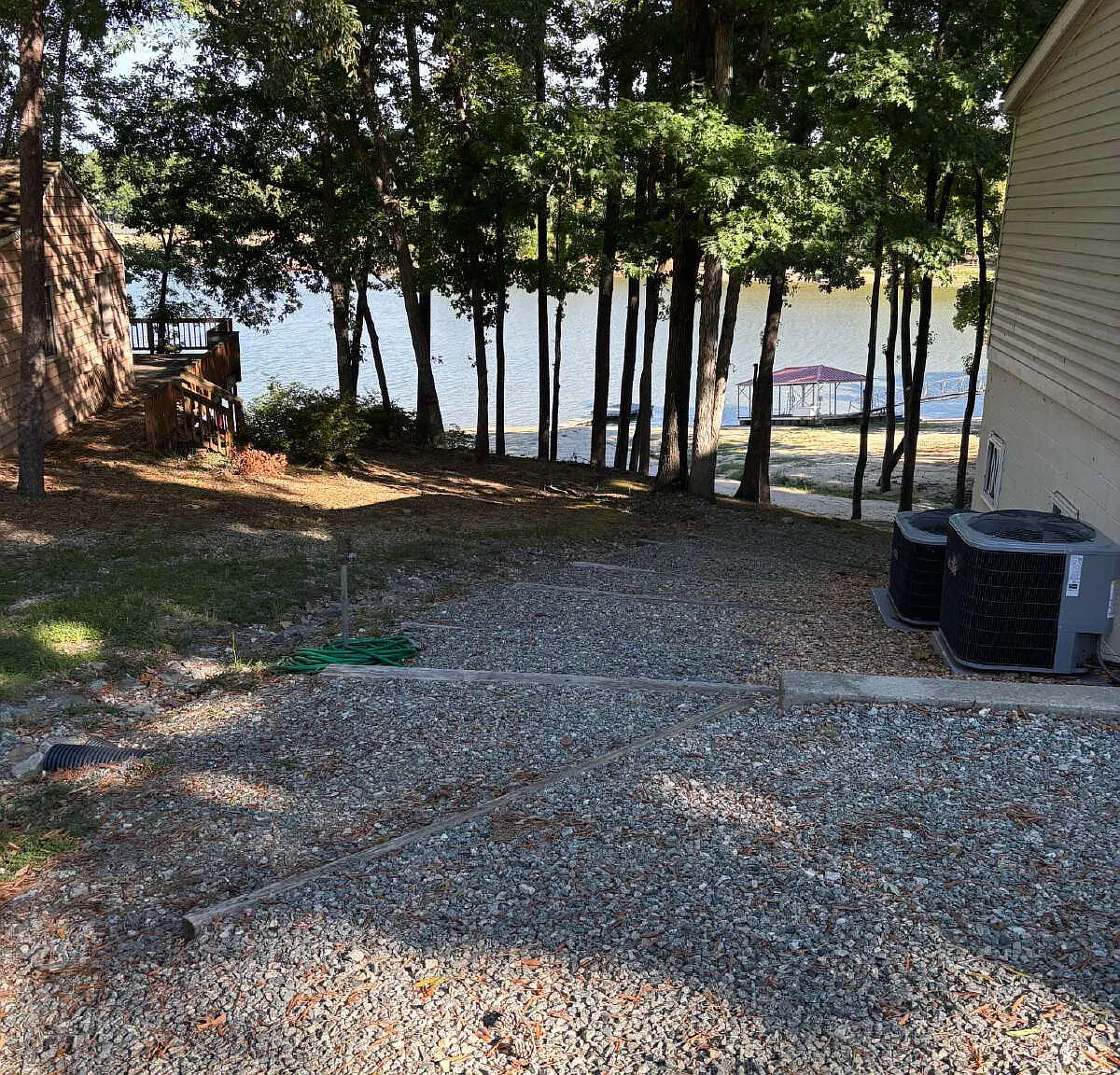 3 bed, 1.0 bath, $1,775 — Photo 3
