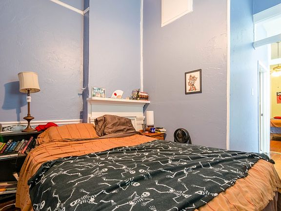 4th image of 2719 Dauphine St