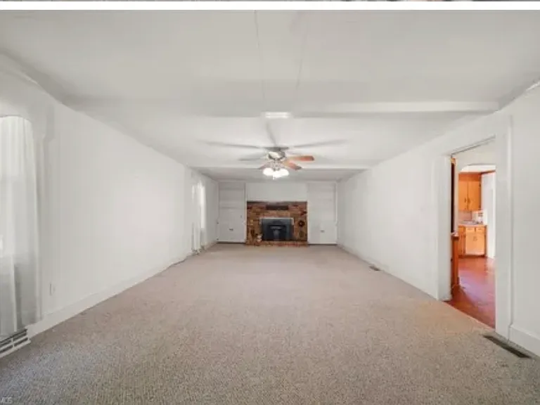 103 Southview Dr — Photo 3