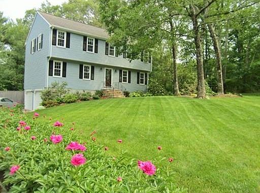 1st image of 15 Red Coat Ln