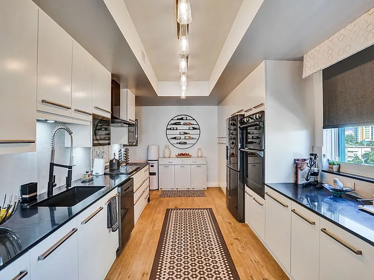 704 N Ocean Blvd — Photo 16