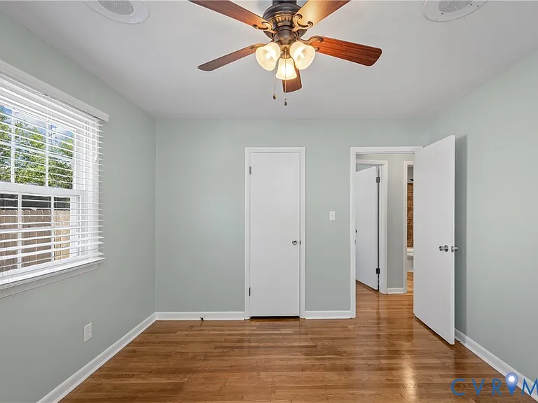 552 S 22nd Ave — Photo 32