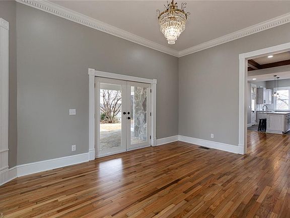 3rd image of 406 Highland St