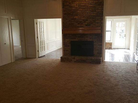 5th image of 9702 Amberley Dr
