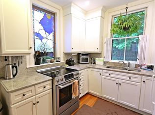 107 Waban Hill Rd #R, Chestnut Hill, MA 02467