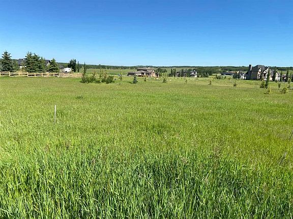 4th image of 15 Grizzly Way
