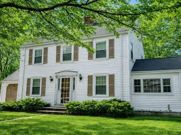 24 Copley Ave, Waltham, MA 02452