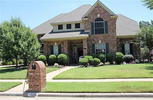 1st image of 1509 Birchmont Ln