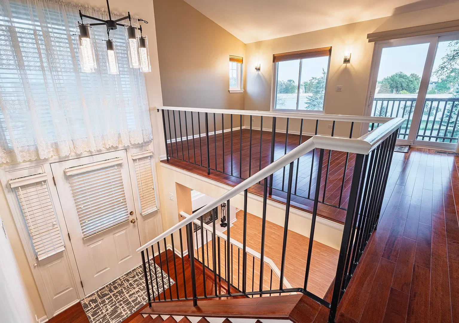 4 bed, 1814 sqft, $3,600 — Photo 3