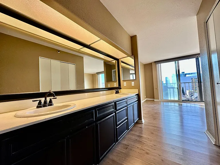 1514 7th Ave #203 — Photo 9