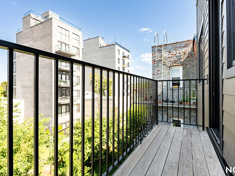 166 Eckford St #3 — Photo 33