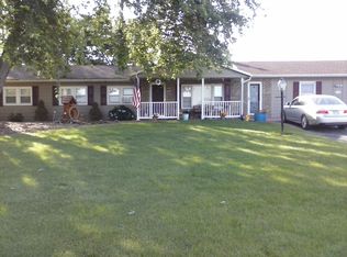 8865 Century Farms Rd, Felton, PA 17322