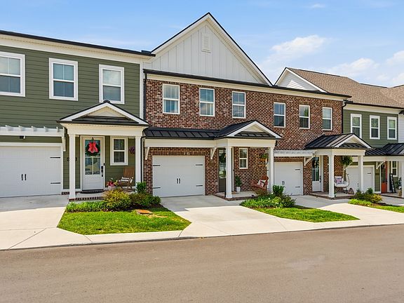 3rd image of 6006 Mill Tree Ct