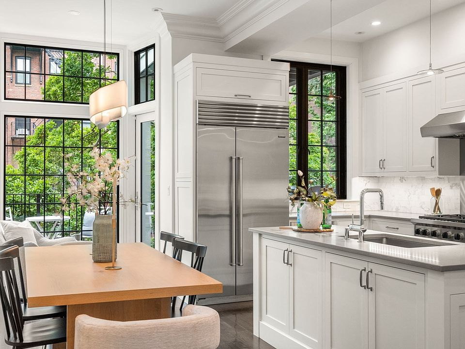 1st image of 154 W Newton St #1