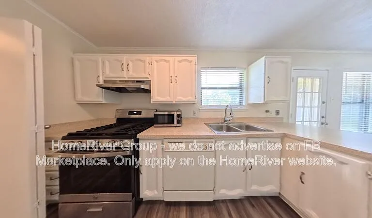 607 Fairview Dr — Photo 8