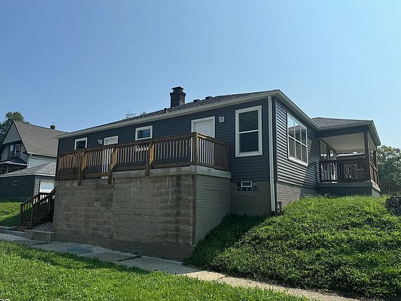 5th image of 1501 N Temple Ave