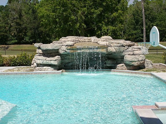 Pool/Waterfall