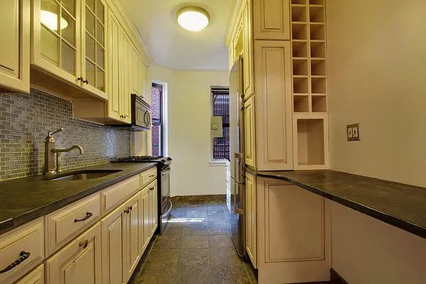 Rented by Citi Habitats | media 21