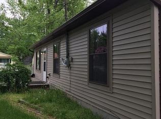 1072 Grand Ave, Madison, OH 44057