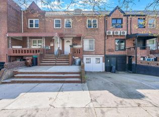 2025 26th St, Astoria, NY 11105
