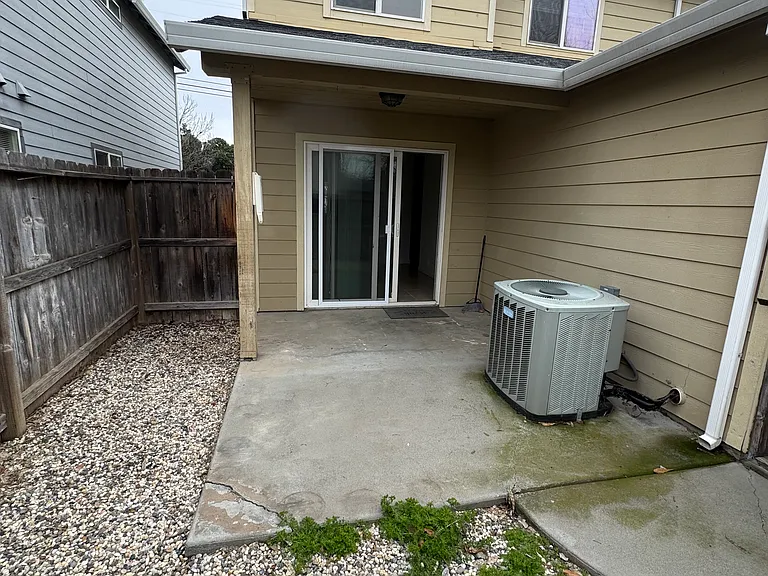 2901 Godman Ave #1 — Photo 19