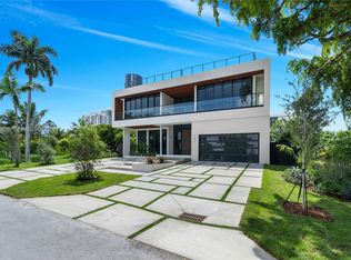 262 189th Ter, Sunny Isles Beach, FL 33160