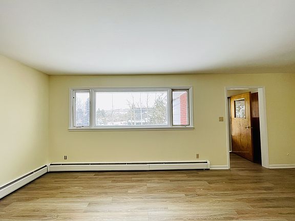 5th image of 1105 White Ave S #3